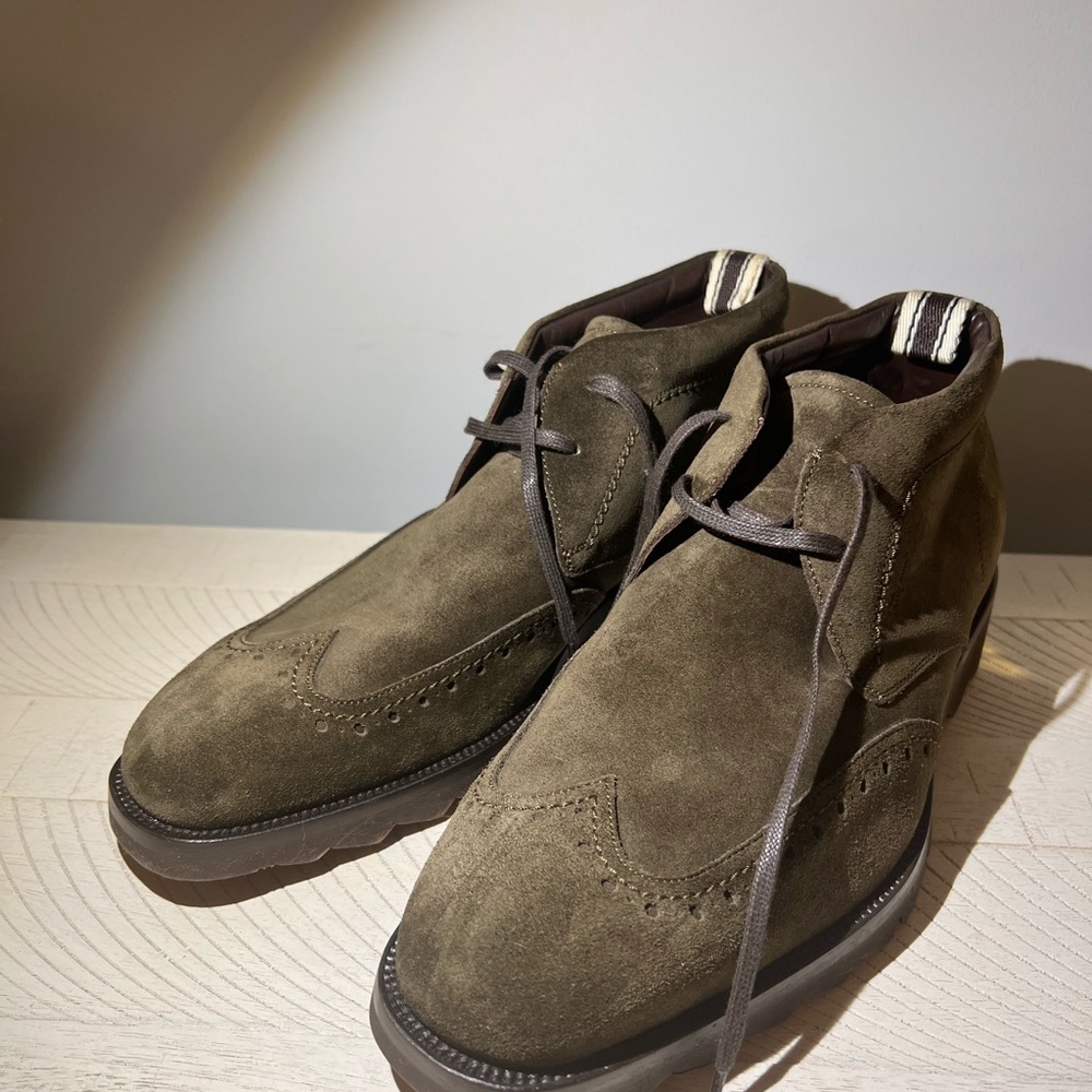 Ferragamo boots suede excellent condition